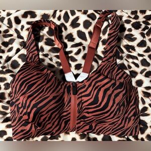 💕Victoria’s Secret 32D Incredible Knockout Ultra Soft Sports Bra💕